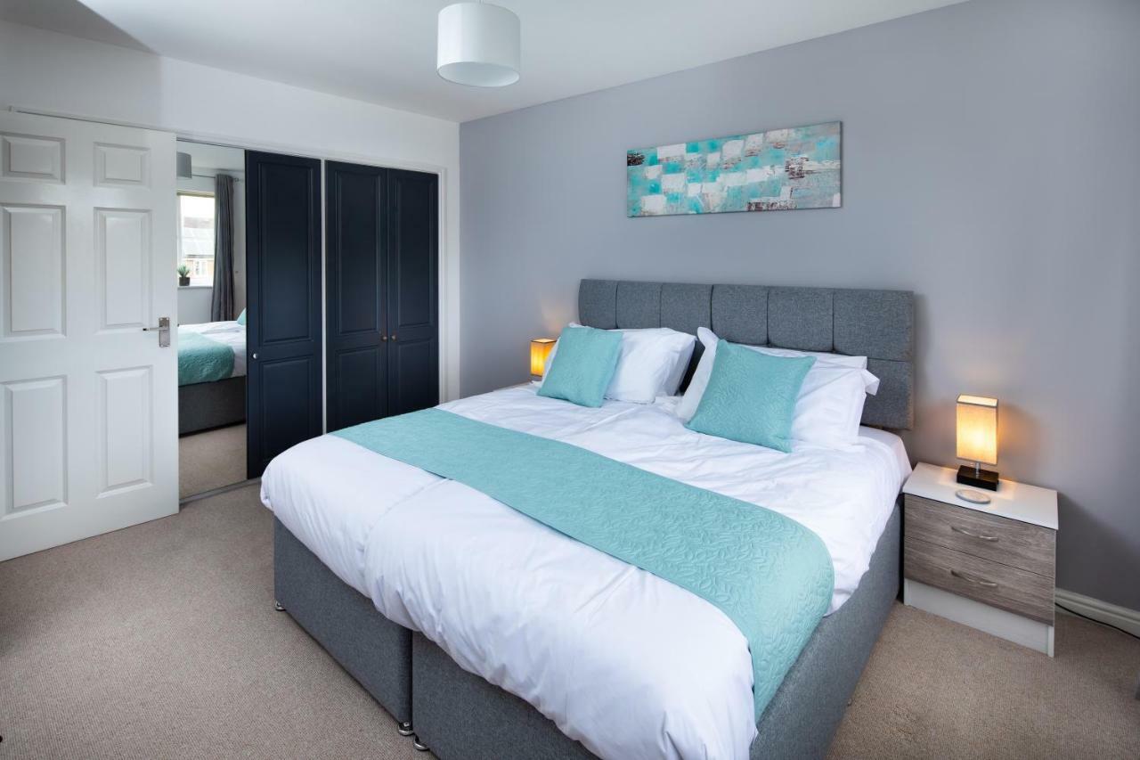 Modern And Spacious Home From Home 1 Mile From M1 - With Netflix, Prime Video, Ps5, Free Parking, Superfast Wifi, Bbq - Sleeps 11 - By Brightleap Apartments Milton Keynes Exterior foto